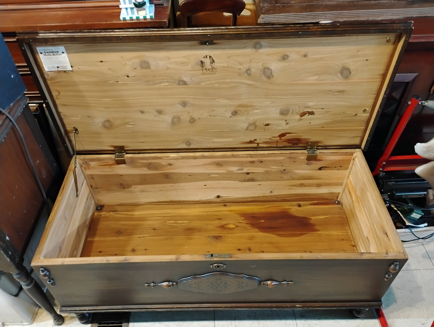 Lane Cedar Chest