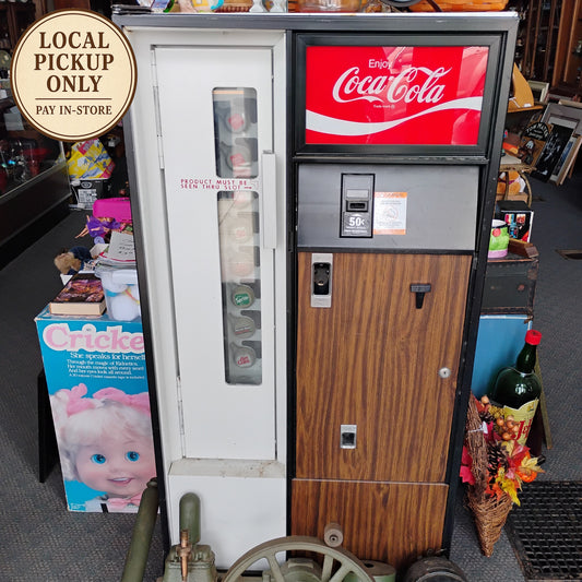 1976 Coca-Cola Vending Machine – Classic Vintage Look!